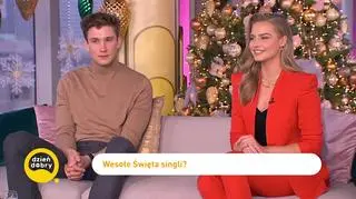 Sposoby singli na przetrwanie rodzinnych świąt Bożego Narodzenia. Jak unikać niewygodnych pytań?