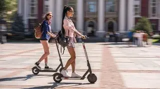 Hulajnogi elektryczne z limitem wieku. Nowe przepisy już od 20 maja 