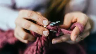 Handmade dla początkujących - naucz się z nami, jak zrobić sweter na drutach!
