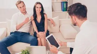 Para na spotkaniu z seksuologiem 