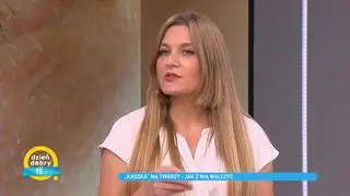 Kaszkowata cera – przyczyny i pielęgnacja. Jak walczyć z niedoskonałościami na twarzy?