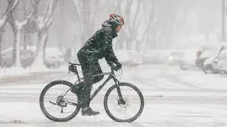 Jazda rowerem zimą - jak się do niej przygotować?  