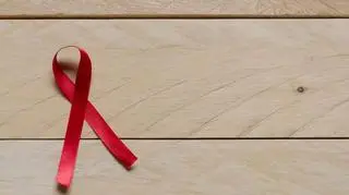 „Koniec AIDS”. Test na HIV możesz zrobić w domu i to za darmo