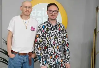 Wizerunek gejów w Polsce. Mariusz Kozak i Jacek Szawioła o komentarzach po programie "Gogglebox"