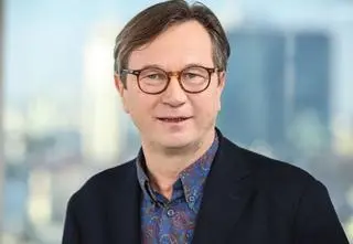 Piotr Cyrwus poleca postną zupę wielkanocną. Jak wyglądają święta aktora serialu "Żywioły Saszy - Ogień".