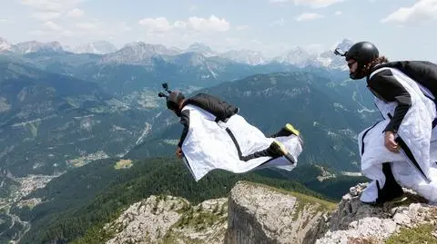 Co to jest wingsuit i na czym polega ten sport?