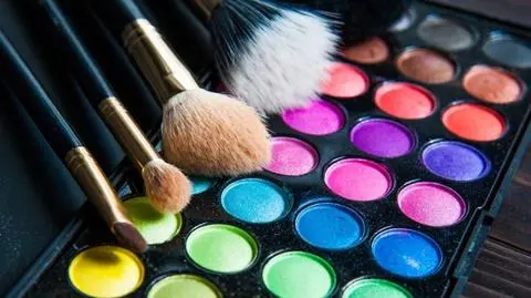 Uważaj na brudne pędzle do makijażu! Mogą Ci zaszkodzić