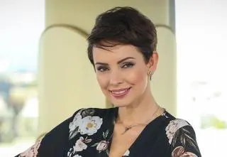 Dorota Gardias pozuje w windzie. Fani porównują ją do Halle Berry