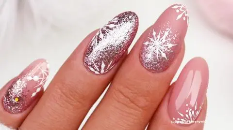 Świąteczny manicure. Jak wykonać na paznokciu śnieżynkę? Porady ekspertki w Dzień Dobry TVN
