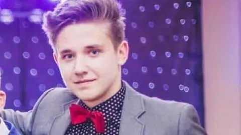 Zaginął 19-letni Michał Rosiak z Poznania! Wyszedł z klubu go-go i nie wrócił