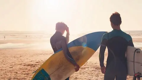 Surfing dla początkujących. Gdzie surfować w Europie? Informacje o Peniche