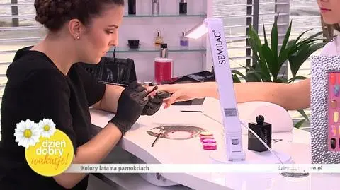 Najmodniejsze kolory na paznokciach tego lata to…?
