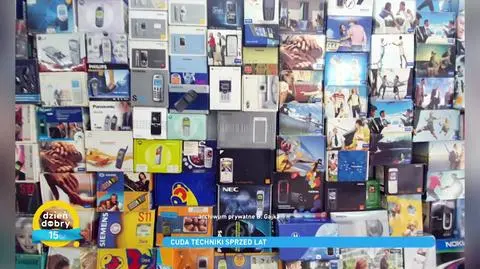 Ewolucja telefonów komórkowych przez lata. Niezwykła kolekcja Bartosza Gajka