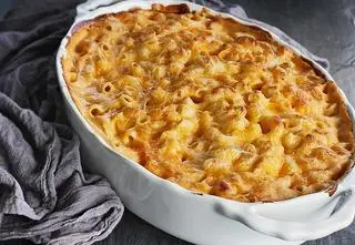 Jak przygotować pyszny makaron z sosem serowym?