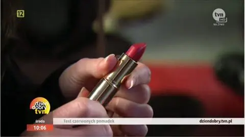 Czerwona szminka. Tajna broń kobieca?