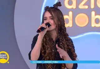 Juli Chan na scenie Dzień Dobry TVN. Wokalistka zaprezentowała swój drugi singiel