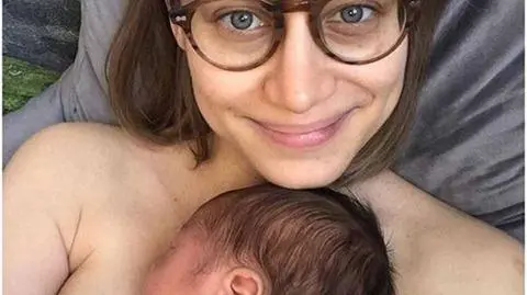 Julia Rosnowska urodziła! Poród odbył się w domu. W trakcie akcji porodowej interweniowała Policja