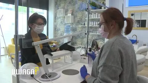"Będzie inaczej niż przed epidemią". Fryzjerzy i kosmetyczki czekają na otwarcie salonów
