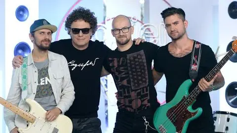Sidney Polak w piosence "Korek" na scenie Dzień Dobry TVN