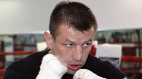 Adamek robi karierę w USA