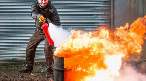 Jaki sprzęt gaśniczy wyróżniamy? Klasyfikacja | Dzień Dobry TVN