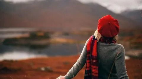 Beret – rodzaje. Z jakim strojem najlepiej go łączyć? | Dzień Dobry TVN