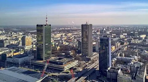 Warszawa. Polski Spider-Man wspiął się na hotel Marriott