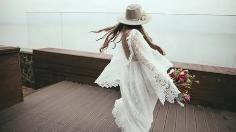 Sukienki w stylu boho – na jakie okazje? Dla kogo?