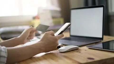 Jak przywrócić ustawienia fabryczne? Telefon, laptop | Dzień Dobry TVN