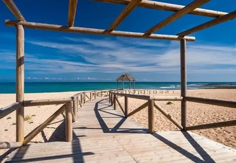 Jakie miejsca warto zobaczyć na Costa de la Luz?