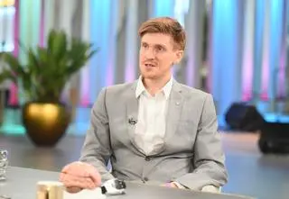 Polski neurolog bada elektryczne stymulowanie mózgu. Kim jest Michał Kucewicz?