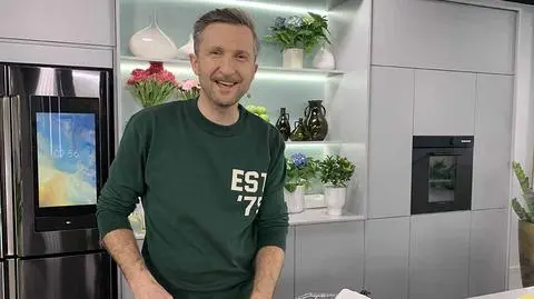 Dania z kiszonkami - przepisy i składniki. Jak przygotować bułeczki z kiszoną kapustą i marchewkę kimchi?