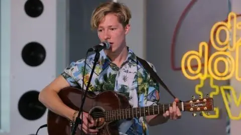 Olivier Heim i jego singiel "Ocean"