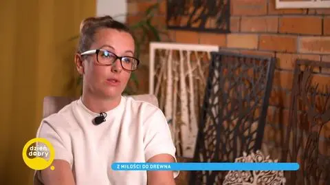 Córka i ojciec składają kufry. Kim jest Izabela Gruszecka?