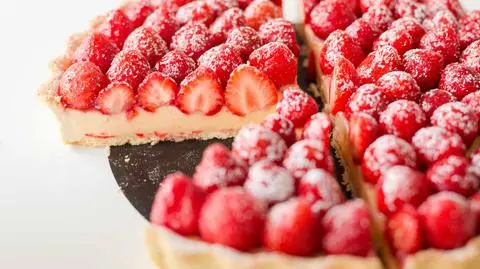 Tarta z rabarbarem – przepis na tartę z rabarbarem | Dzień Dobry TVN