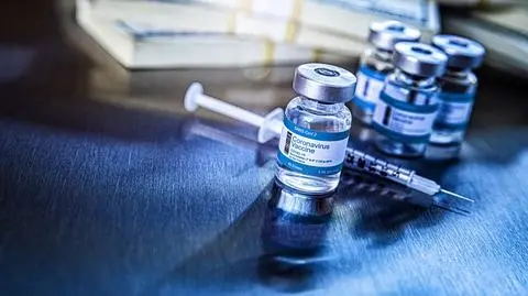 Szczepienia przeciwko COVID-19. Polska otrzyma 16 mln szczepionek firmy AstraZeneca