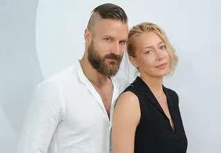 Katarzyna Warnke na sensualnym zdjęciu z Piotrem Stramowskim. Fanka: "Zazdroszczę wam tej fascynacji"