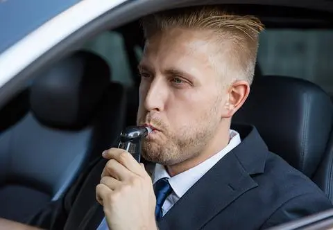 Jak długo organizm trawi alkohol? 