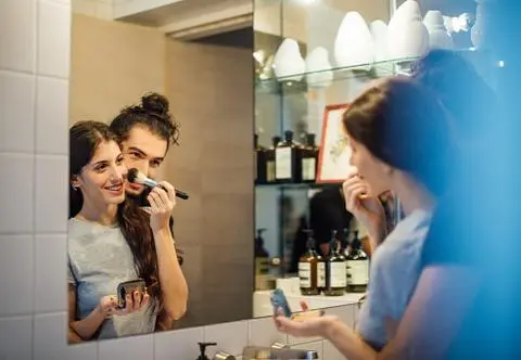 Jak wygląda związek z narcyzem i po czym go rozpoznać?