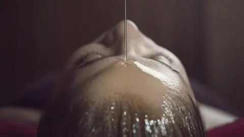 Ajurweda - masaż, zioła, medycyna. Co to jest? | Dzień Dobry TVN