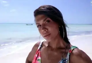 Sara z "Hotelu Paradise" ćwiczy z Anną Lewandowską - jak wyglądają treningi na obozie sportowym?