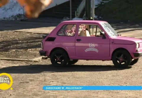 Miłośniczki motoryzacji i ich ukochane "Maluchy"