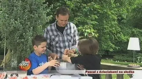 Pascal z dzieciakami na słodko