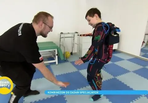 Zespół Aspergera - terapia kombinezonem, którego używają piloci samolotów bojowych