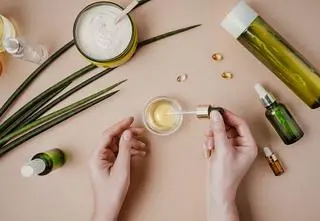 Przepis na domowy balsam po opalaniu. Skóra będzie miękka i nawilżona