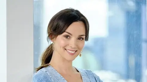 Paulina Krupińska-Karpiel pokazuje rodzinne zdjęcia
