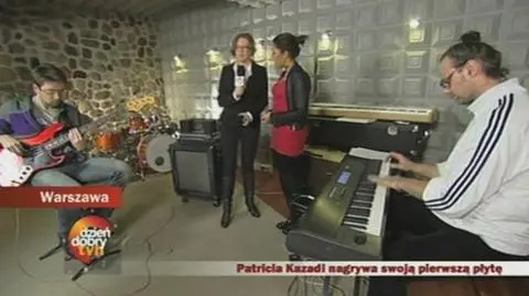Patricia Kazadi w studiu nagraniowym