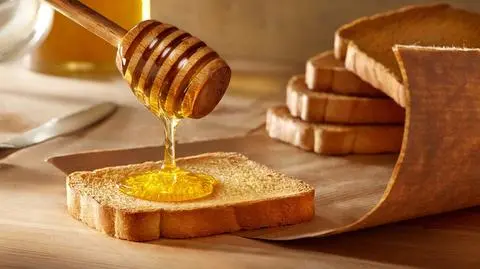 Miód na zdrowie. Jakie są jego właściwości?