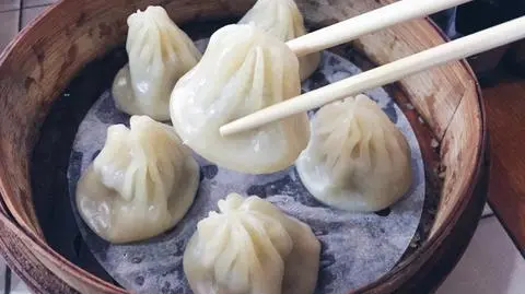 Jiaozi - przepis na azjatyckie pierożki. Składniki | Dzień Dobry TVN