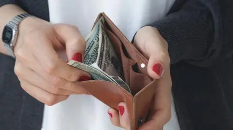 Polacy wydają na ubrania 10% swojego miesięcznego dochodu. A Ty?